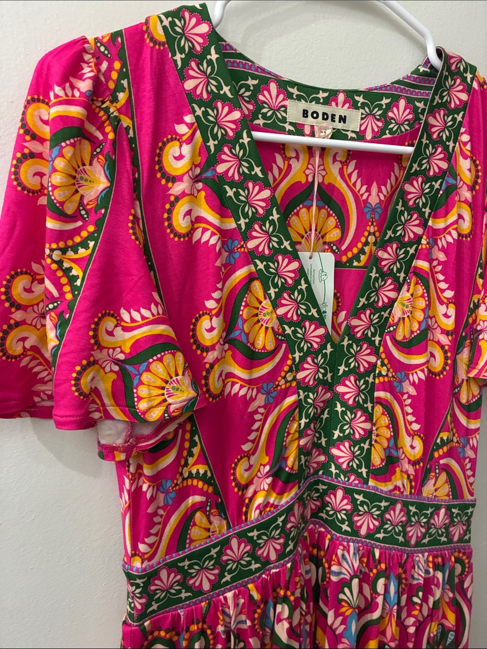 Boden NWT - Ellie Flutter Sleeve maxi tea dress - bright pink pattern - size 4 - Picture 2 of 6
